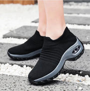 Women's Walking Shoe